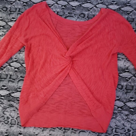 Front Knot Pullover - Picture 1 of 1